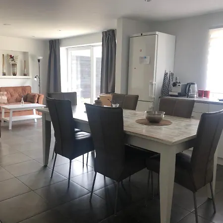 De Oude Schuur زالتبومل