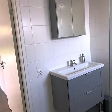 De Oude Schuur 3* Залтбоммел
