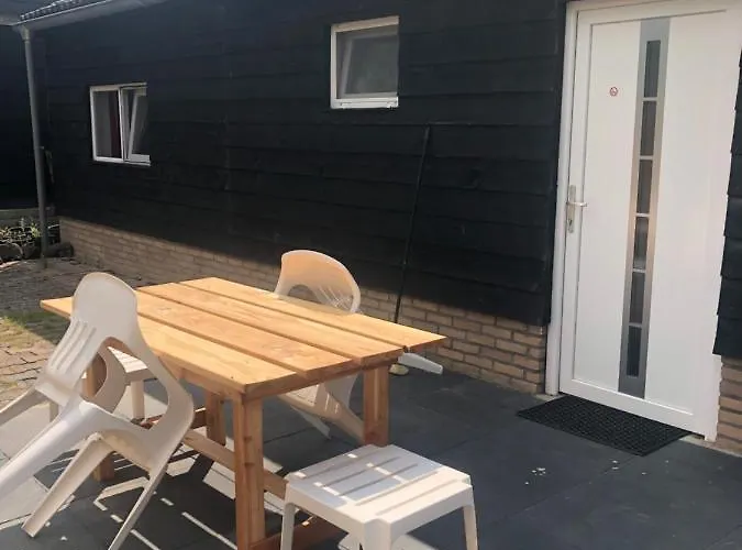 De Oude Schuur Couette-café 3*