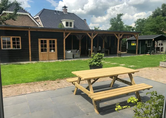 De Oude Schuur Bed & Breakfast 3*